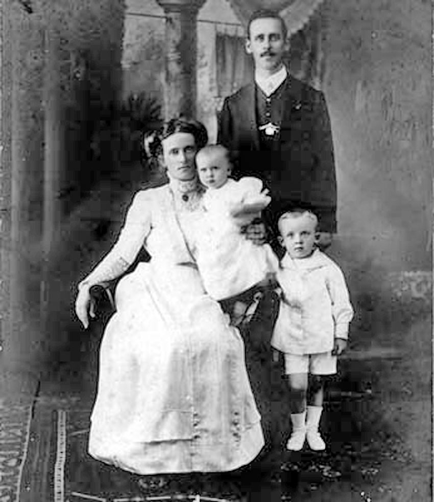 Image of Annie and William EWART with children.