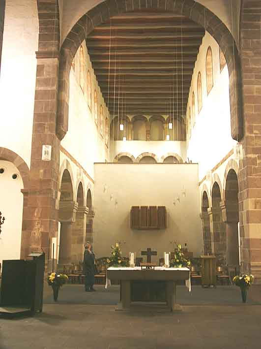Image of Fredelsloh: Photo of the interior of the Klosterkirche (Monastery Church).