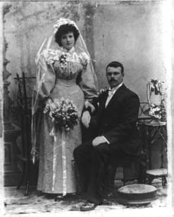 Mary & John MEEKAN, 1898.